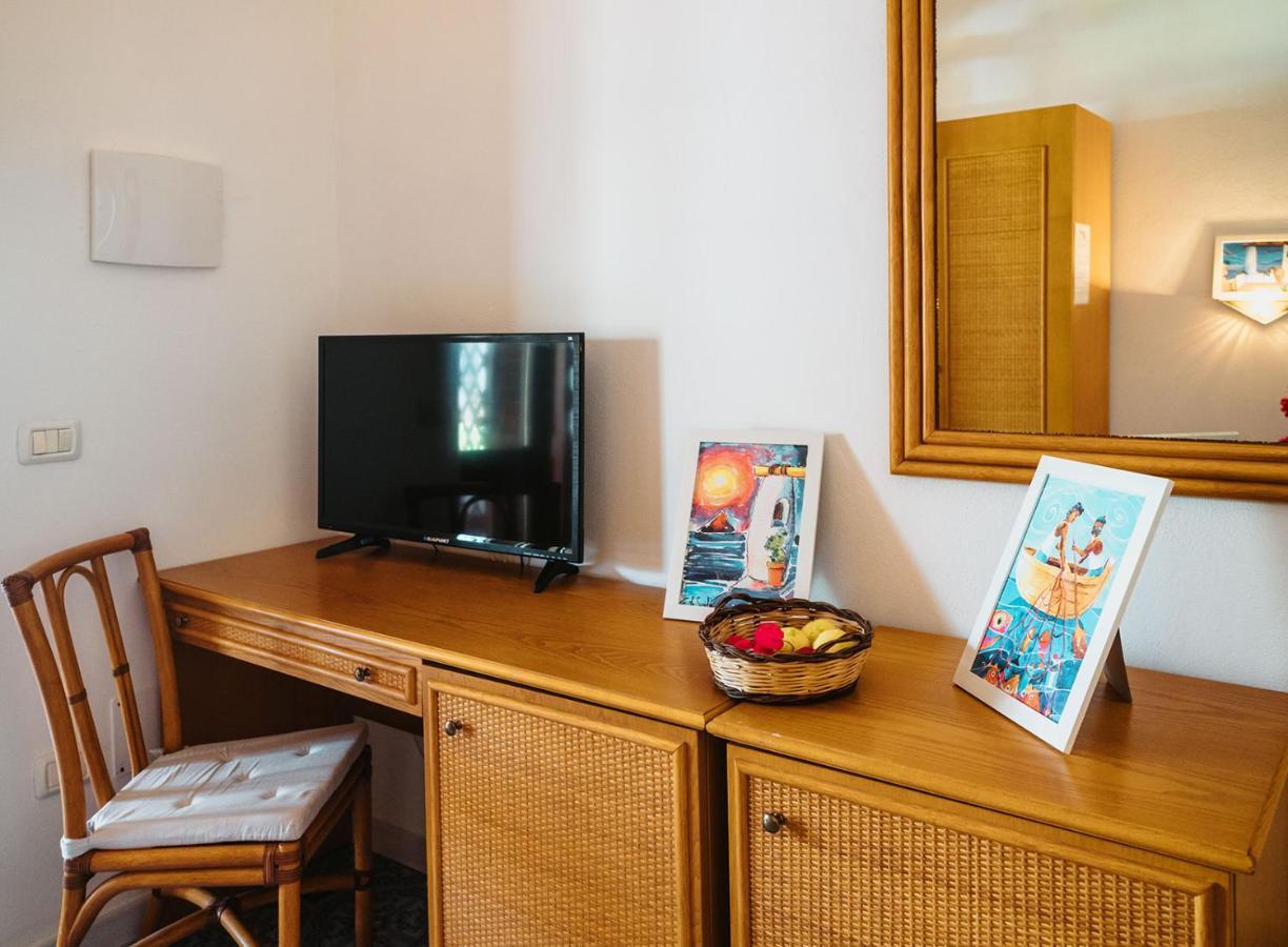 Hotel Rojas 3*