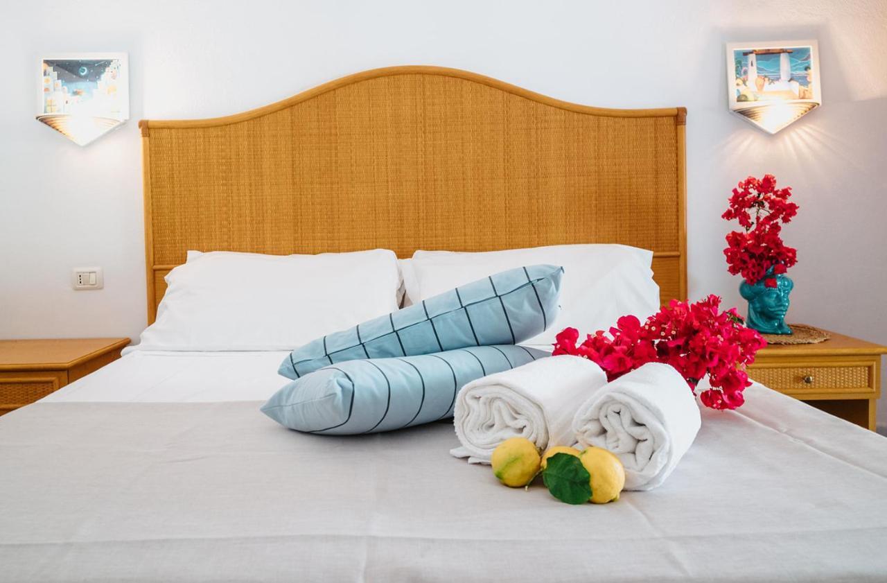 Hotel Rojas